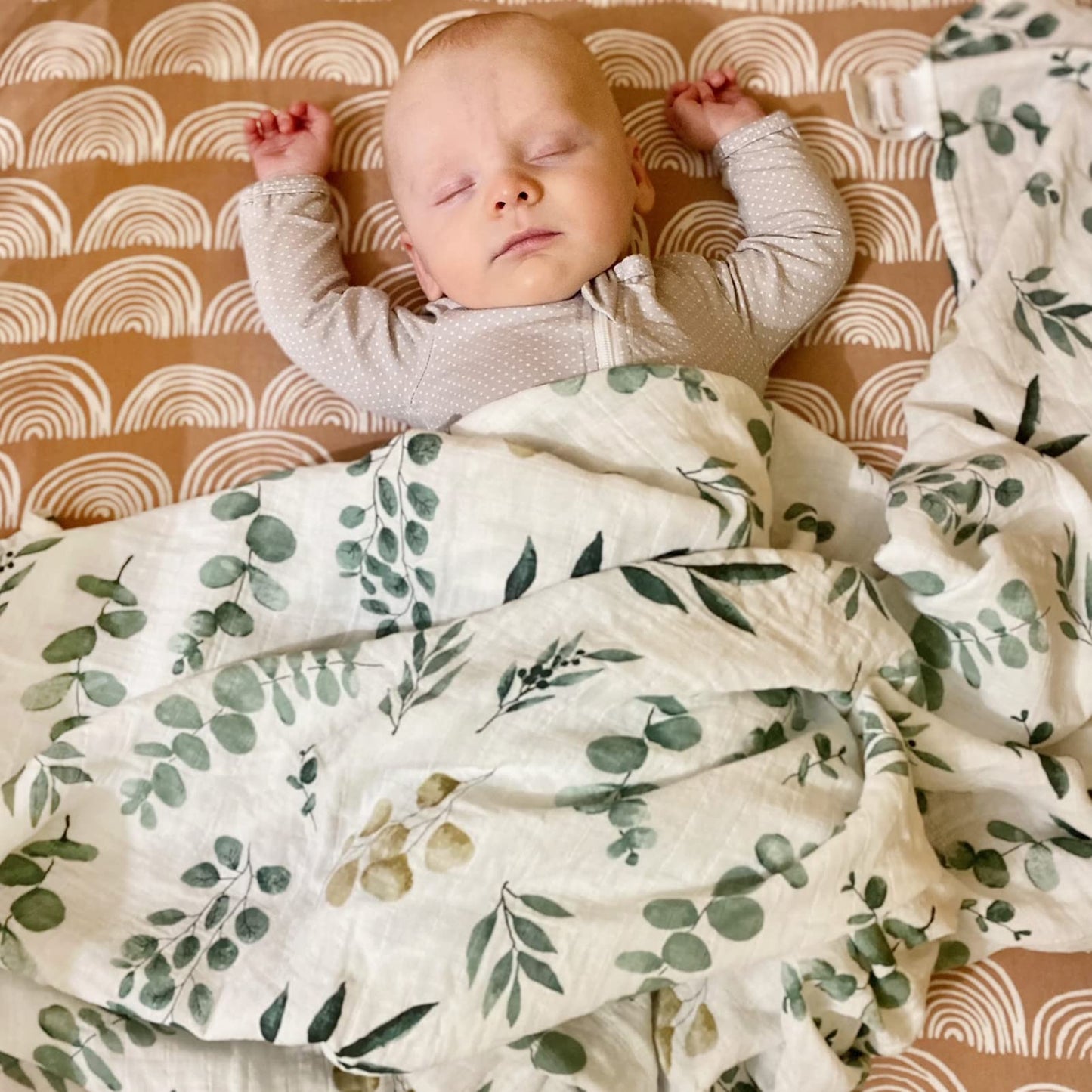 LifeTree Baby Swaddle Blankets, Muslin Wraps Unisex Newborn Receiving Blanket for Boys & Girls, 70% Viscose from Bamboo and 30% Cotton, Soft, Breathable, Large 120 x 120cm Eucalyptus Pattern