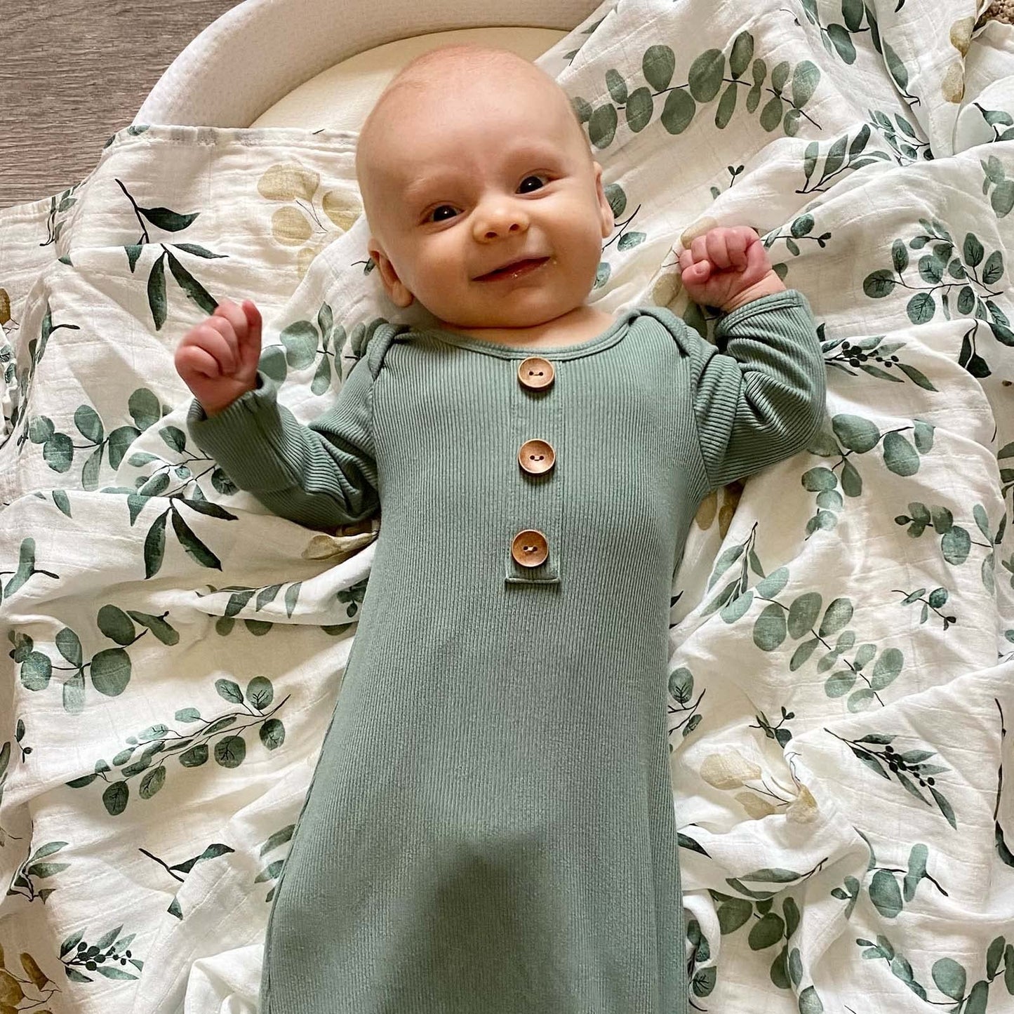 LifeTree Muslin Baby Swaddle Blankets, Baby Swaddling Neutral Receiving Blanket for Boys & Girls, 70% Viscose from Bamboo & 30% Cotton, Large 47 x 47 inches Eucalyptus Print/Roman Green