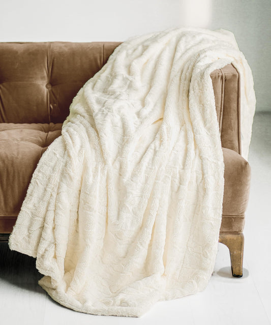 WOLF CREEK BLANKET Doublesoft - Oversized Faux Fur Throw Blanket, 60"x80" Ivory Soft Fuzzy Fluffy Cozy Plush Furry Comfy Warm Home Decor for Couch Bed Chair & Bedroom Women Teen Girls